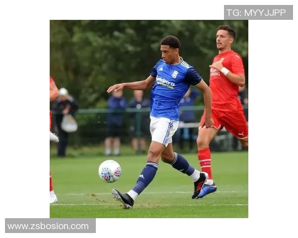 揭秘足球明星社交恐惧症背后的真实故事与心理挑战 揭秘足球明星社交恐惧症背后的真实故事与心理挑战