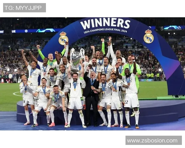 39岁前足球明星的辉煌历程与退役后的新生活探秘 39岁前足球明星的辉煌历程与退役后的新生活探秘