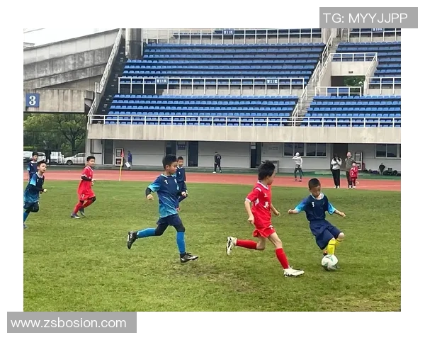 成都足球队灵活性创新高引发全国关注展现足球新风貌